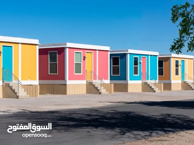 تصنع تريلات وحاويات نفطية ومخازن وهناجر ومقطورات وخزانات للبيع /طرابلس/ليبيا