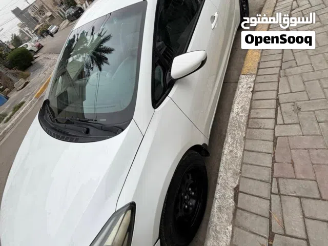 سيراتو 2014مكينه 2000بيها جاملغ وبنيد ماشيه 96 رقم بغداد الجديد هزا جديده  قبل يو مين سويت صدرها