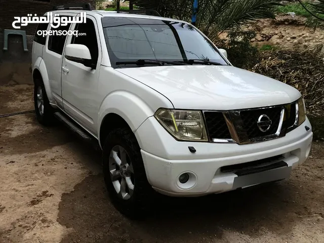 نيسان باتفاينر 2009