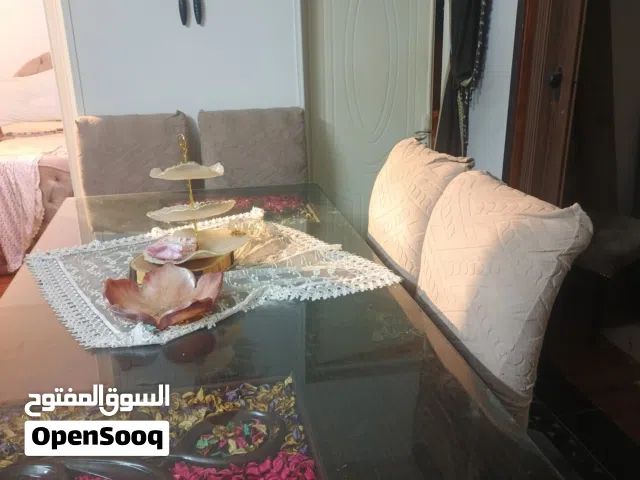 سفرة طعام بالكراسي