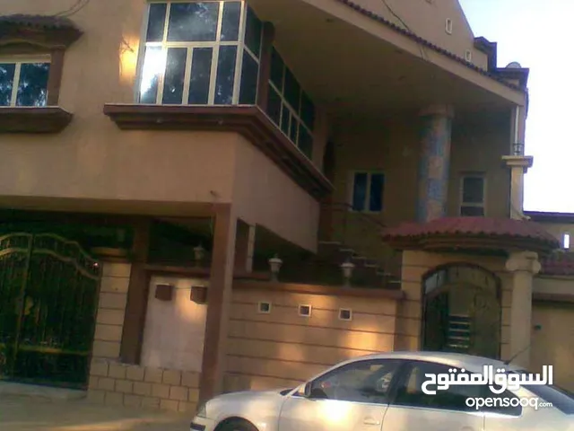 250 m2 3 Bedrooms Townhouse for Rent in Tripoli Alswani
