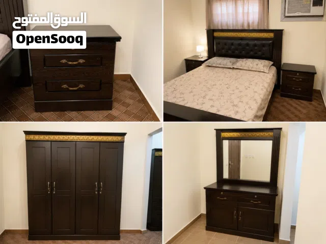 للبيع أثاث منزلي وطباخ غاز بحالة ممتازة For Sale: Home Furniture Gas Stove in Exce