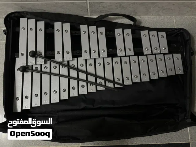اكسليفون شبه جديد