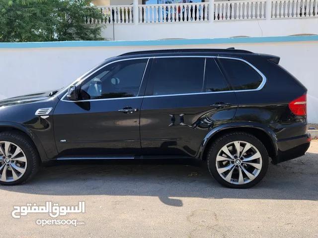 Bmw x5, 2009 , v8, 8 cylinder, 190,000 km run, good condition, serious buyer whatsp