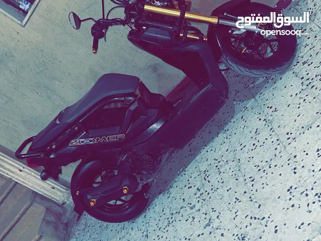 هوندا زومركس