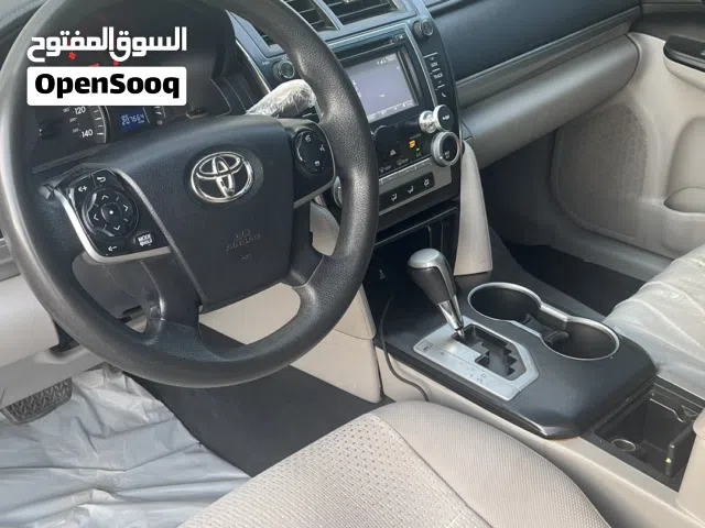 2014 تويوتا كامري LE
