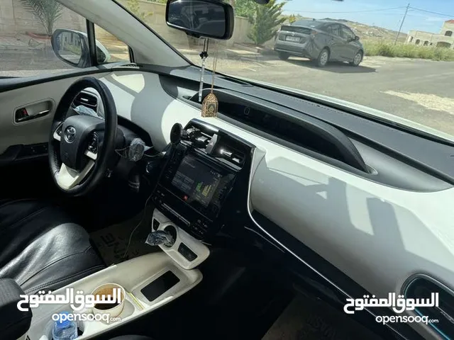 Used Toyota Prius in Amman