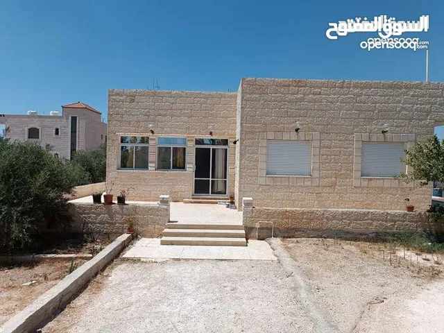 210 m2 More than 6 bedrooms Townhouse for Sale in Mafraq Fa'