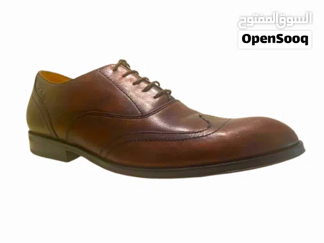 للبيع حذاء رسمي من Clarks جلد 100% بحالة ممتازة (شبه جديد) Clarks 100% genuine leather in excellent