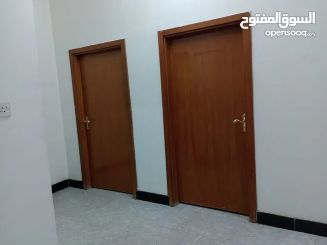 شقة طابق اول حديثة للإيجار في الجزائر