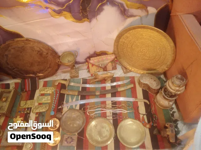 مجموعة نحاسيات انتيكا وسيوف عربية مميزة