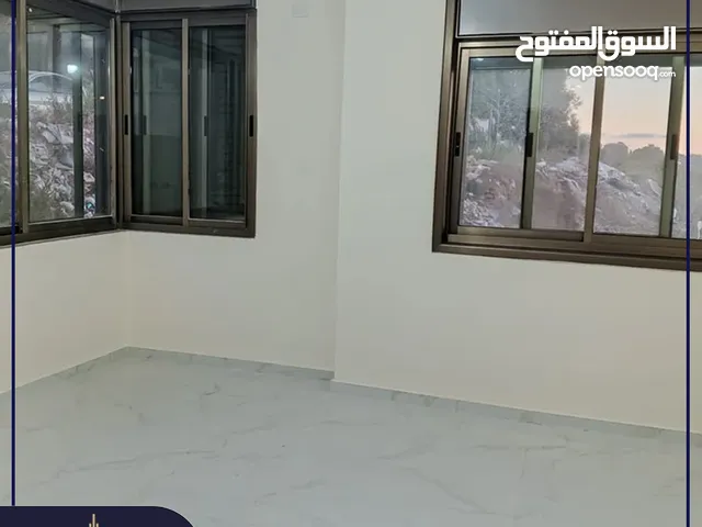 120 m2 3 Bedrooms Apartments for Sale in Ramallah and Al-Bireh Ein Musbah