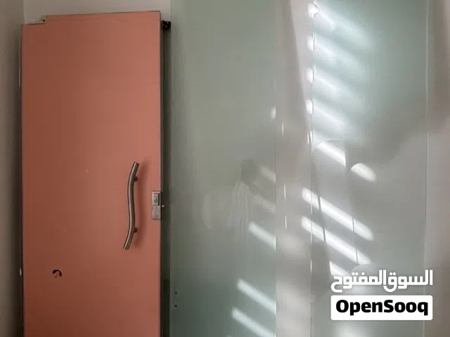 للبيع بيبان