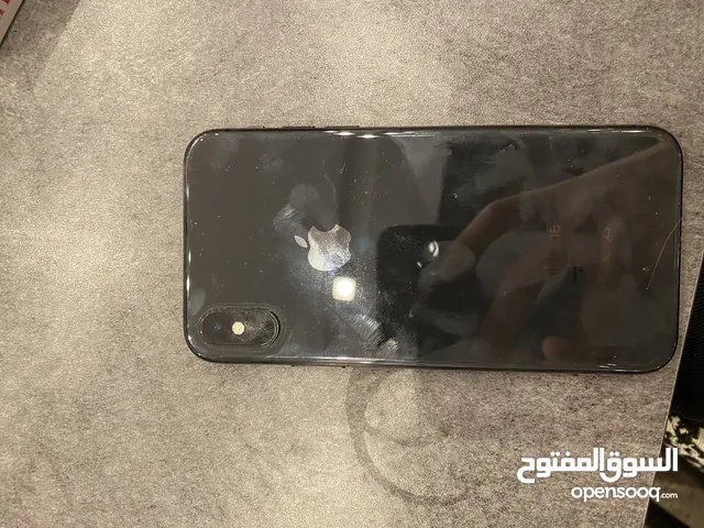 ايفون x بحالة جيدة للبيع او للبدل على ايفون 11 مع فريقة