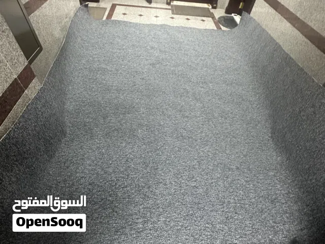 Carpet for sale in amazing condition. Omr 25