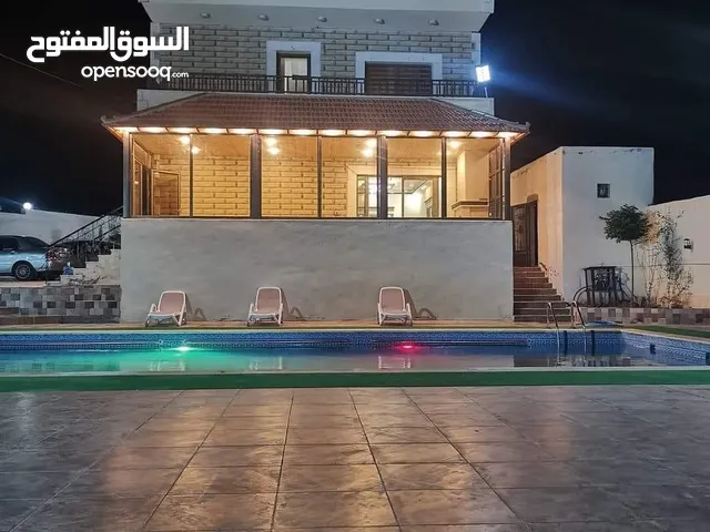 3 Bedrooms Chalet for Rent in Mafraq Rhab