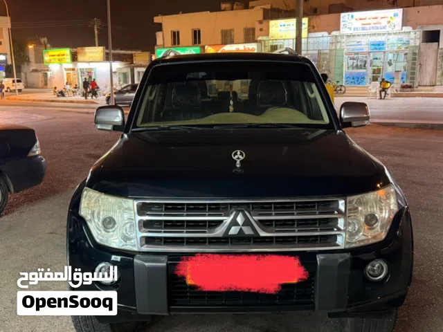 2010 Mitsubishi Pajero GLS