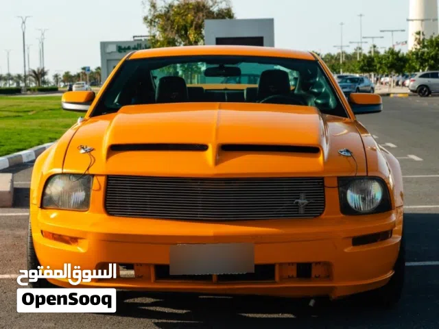 للبيع فورد موستانج سبشال كاليفورنيا 8 سلندر  GT 4.6 موديل 2007 برتقالي من الداخل اسود مع برتقالي