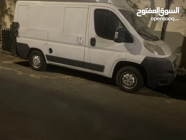 فوز ترك سياره ماشيه106 آلاف مزوده بنتطور كهرباء وماكينه ايسكريم وخزان مياه ومطبخ ومكيف داخلي بحاله ج