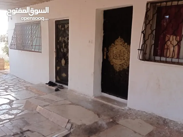150 m2 3 Bedrooms Townhouse for Rent in Ajloun A'anjara