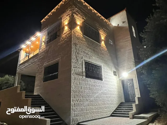 170 m2 3 Bedrooms Townhouse for Rent in Jerash Soof