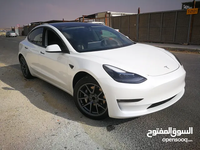 TESLA 2022 MODEL 3 STANDARD PLUS