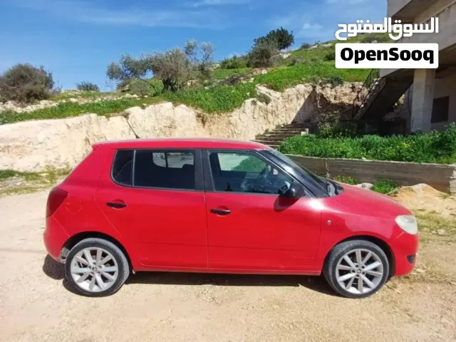 2012 سكودا فابيا Active