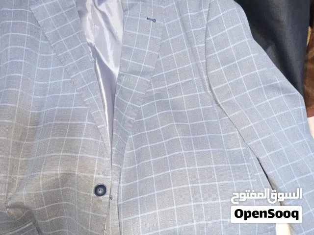 بليزر جديد نوفي لابسة وحده