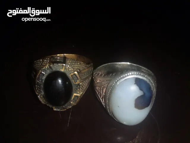خواتم فضة بأحجار كريمة