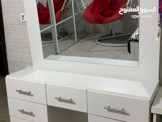 تواليت لغرفة النوم