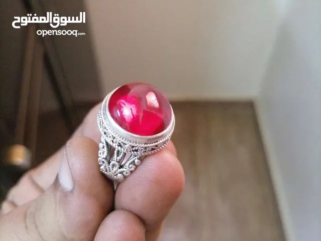 خواتم ومسباح عقيق يماني دم الغزال وعصا عتم سجادات وشالات