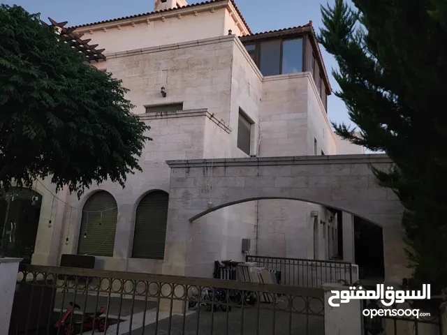 1 m2 More than 6 bedrooms Villa for Rent in Amman Naour