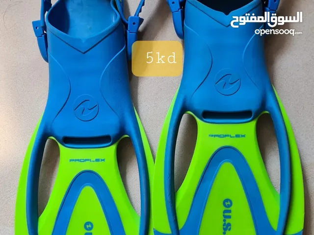 Diving swim fins for sale in very good condition