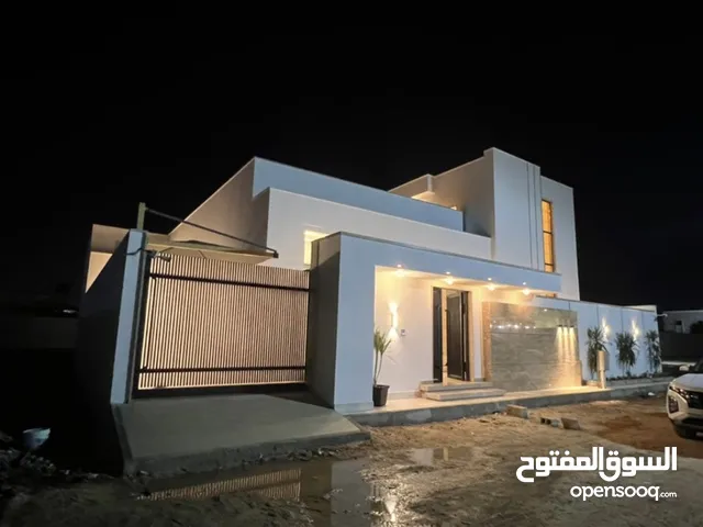 280 m2 4 Bedrooms Villa for Sale in Benghazi Venice