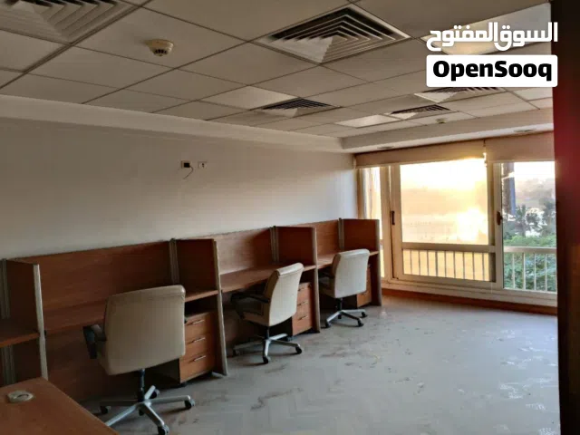 شقة للبيع ، كورنيش النيل صف اول ، المعادي ، ، بجوار مستشفى كيلوباترا الشقه مرخصة اداري وتصلح سكني