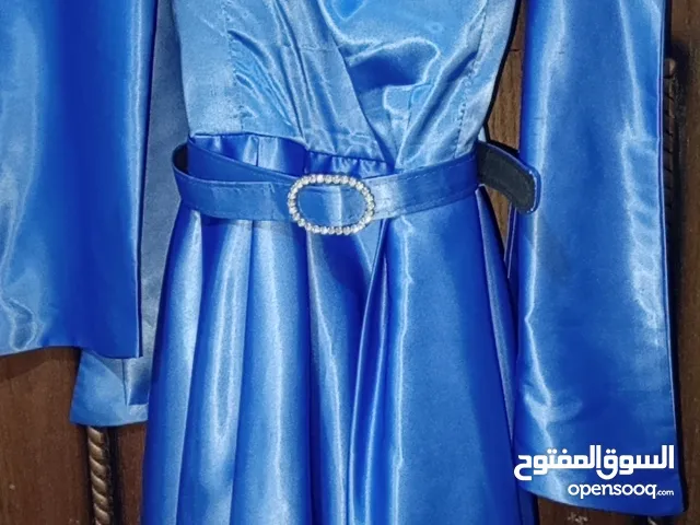 فساتين للبيع كل واحد  سعروا 25 دينار