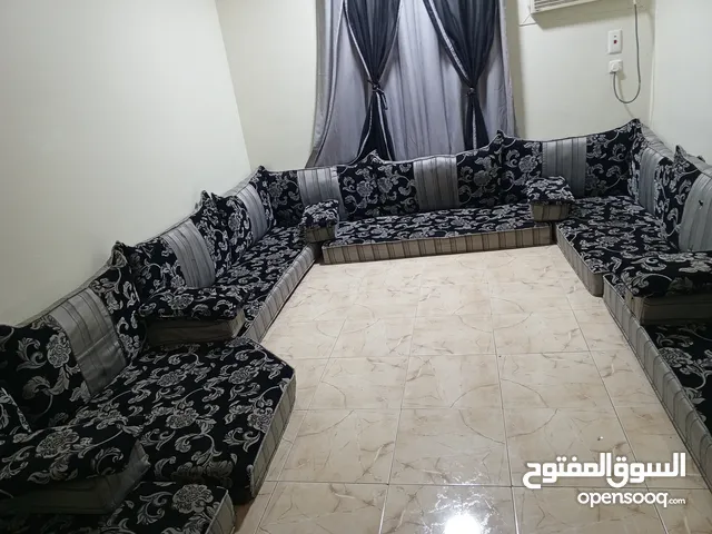 كنب عربي نظيف جدا للبيع المستعجل /////////////////////////////////////////////////////////