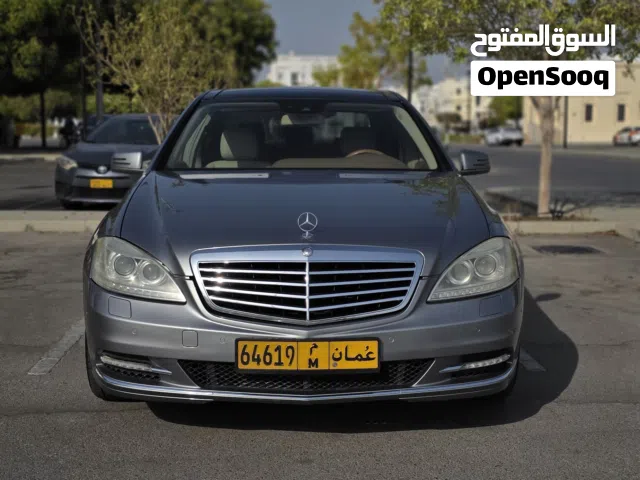 مرسيدس بنز الفئة-S 2012 S 350 نظيفة جدا بي حالة الوكالة البيع بسبب السفر لاتشكي من اعطال ابدافخامة