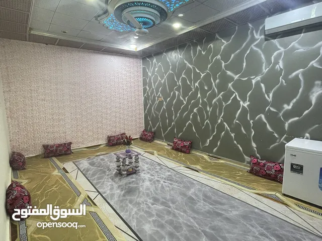 بيت 200 متر مقابل مضيف الإمام الحسن ، الصالحيه