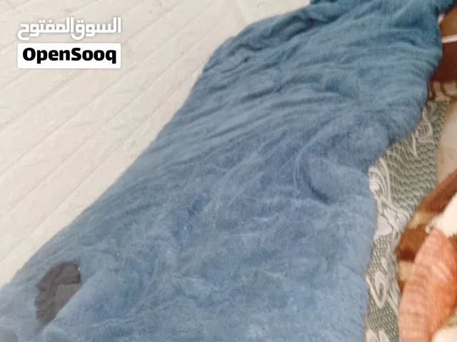 فرشات مستعمل خفيف 3اشهر
