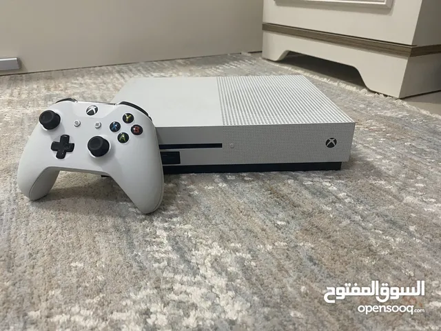 Used Xbox one only 2 weeks