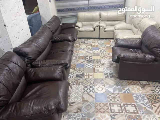 طقم كنب جلد
