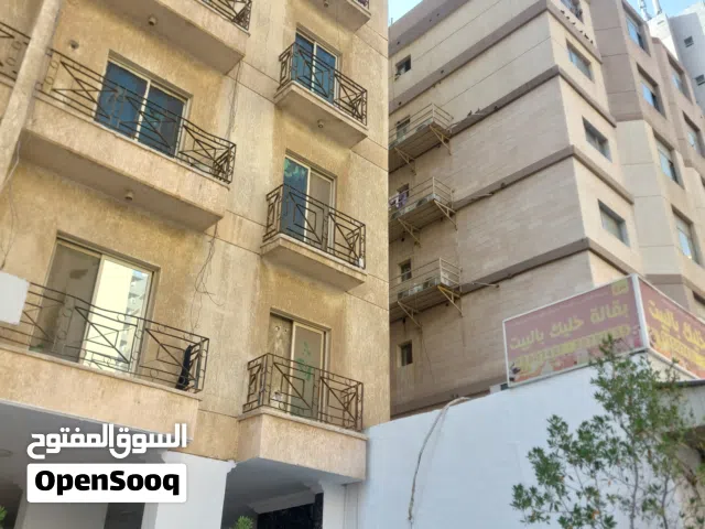 مشاركه سكن ( شقه مكونه من 3 غرف ومطبخ وحمام مفروشه