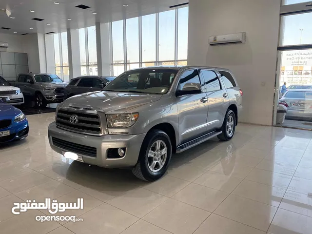 Toyota Sequoia SR5 / 2009 (Silver)