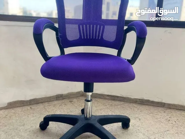 اختار الكرسي المناسب لجلستك الطبيه كرسي مكتب طبي ظهر شبك طبي الوان عصرية ومميزة