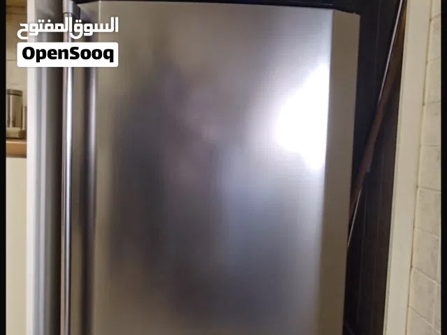 ثلاجة للبيع