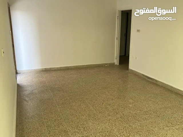مشتمل للايجار طابق اول