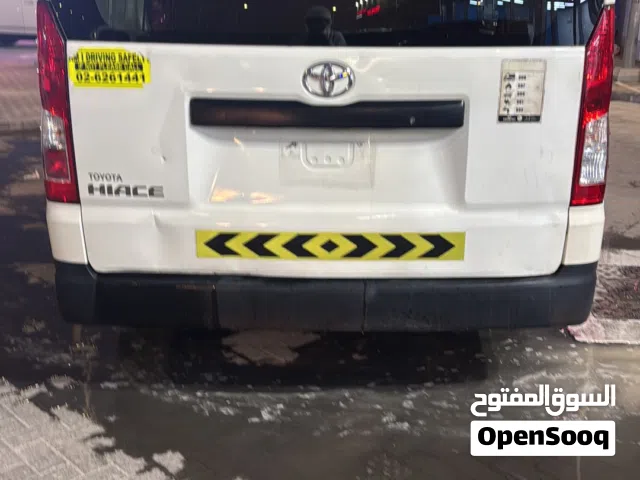 Used Toyota Hiace in Abu Dhabi