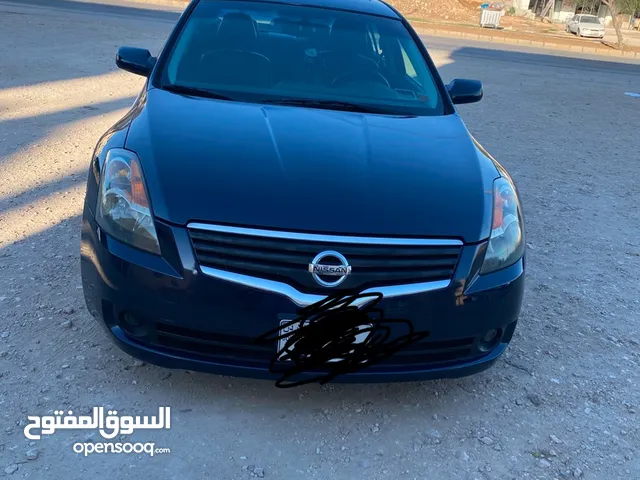 Nissan Altima SL بنزين