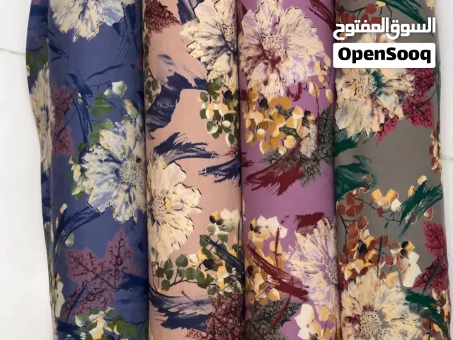 يوجد لدينا طباعه على جميع أنواع الأقمشة